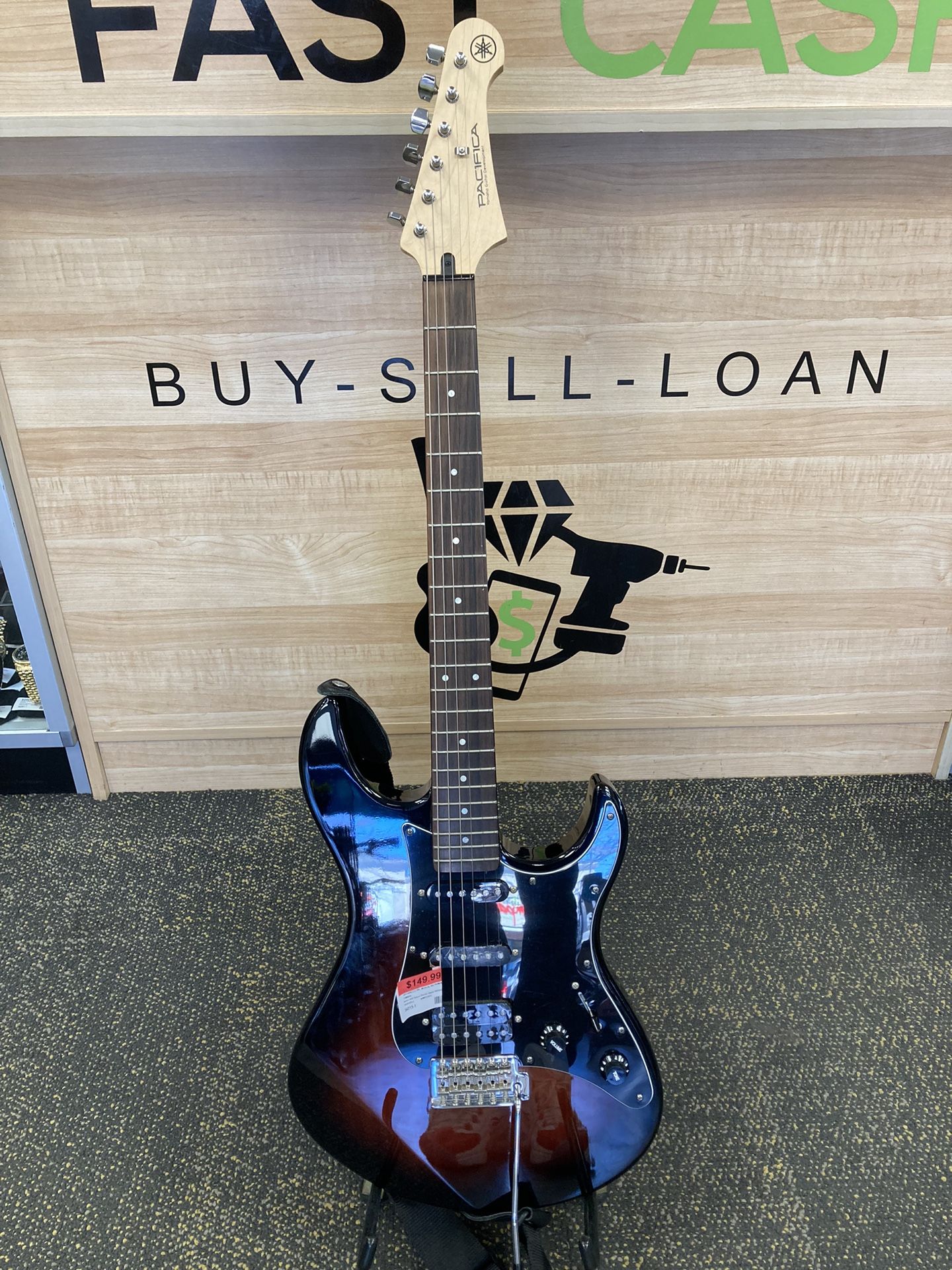 Yamaha PAC012DLX Pacifica Series HSS Deluxe Electric Guitar