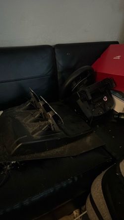 Steering wheel, pedals and shifter