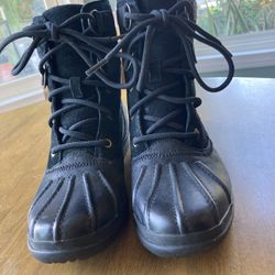 Ugg Azaria Boot Women 6 New With box 