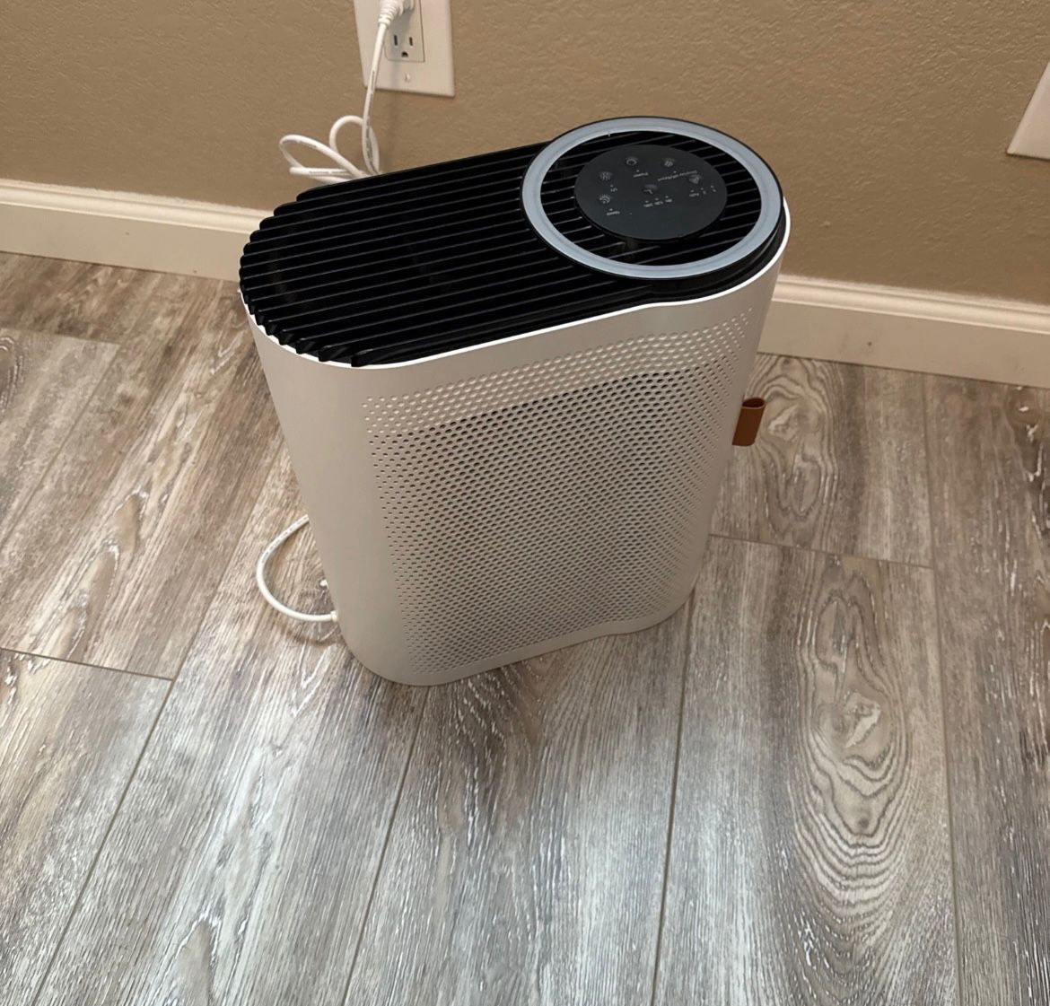 Air Purifier Large 1095 Sq Ft With Air Quality Sensors MK04 White
