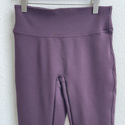 SPANX Brandywine Red Purple Mid Rise Ankle Length Ponte Hem Slit Pant  Leggings for Sale in Santa Maria, CA - OfferUp