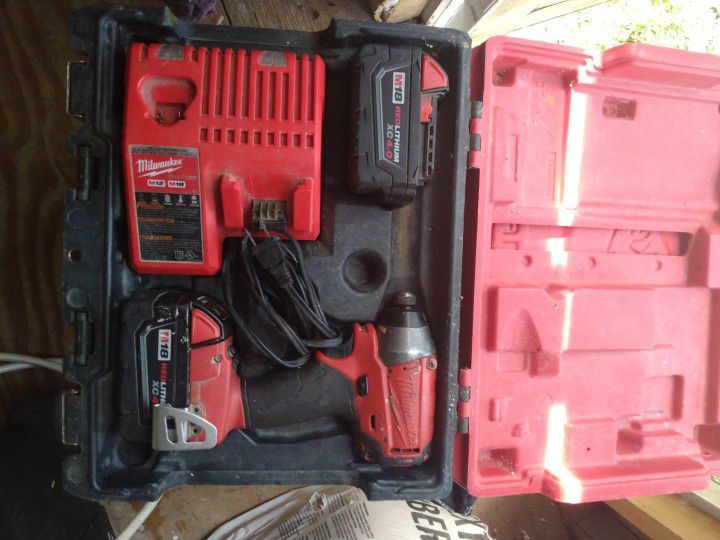 Milwaukee (MLW 2853-22) M18 Fuel 1/4IN Hex Impact Driver XC Kit, extra  Black Decker Drill for Sale in No Fort Myers, FL OfferUp