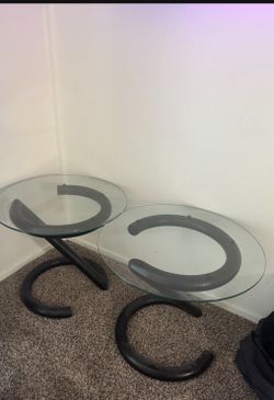 Set of 2 coffee tables