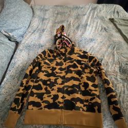Bape hoodie size m