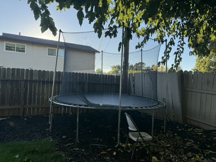 Trampoline