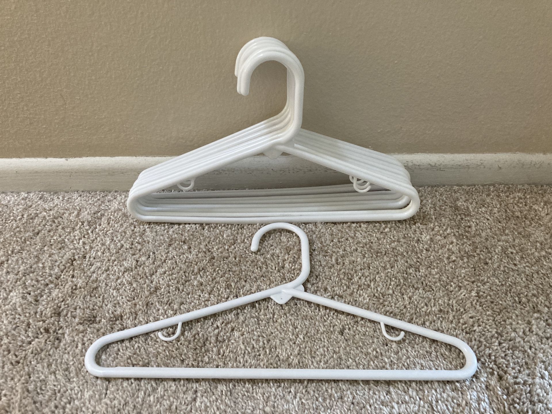 Children’s Clothes Hangers