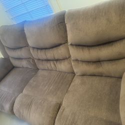 Reclining sofa 