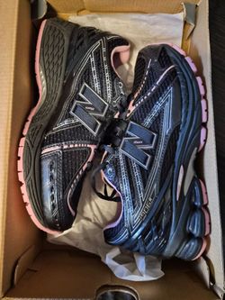 New Balance 1906