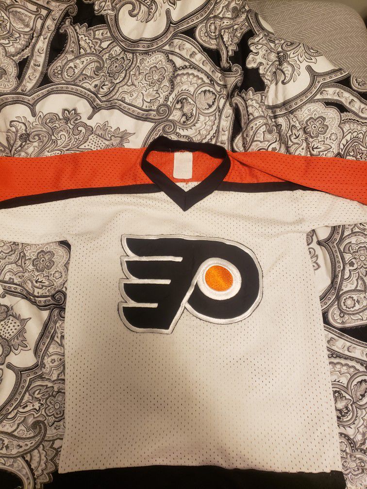 Vintage CCM Flyers Jersey for Sale in Nesquehoning, PA - OfferUp