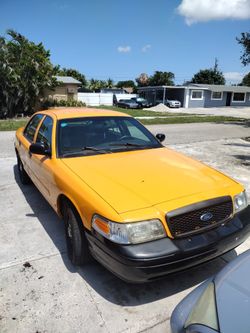 2008 Ford Crown Victoria 