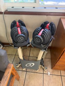 Adjustable dumbbells