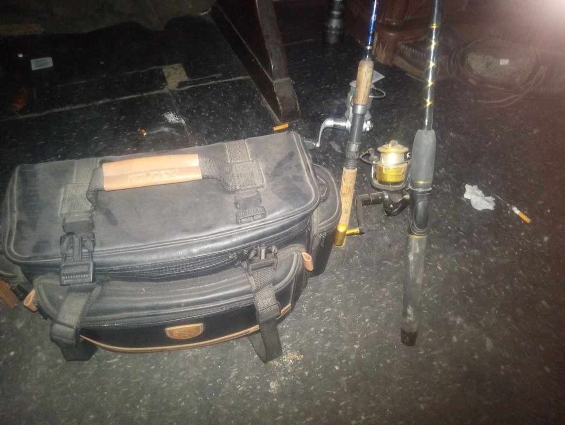 Leather Tackle Box And 2 Rods And Reels Ugly Sticks