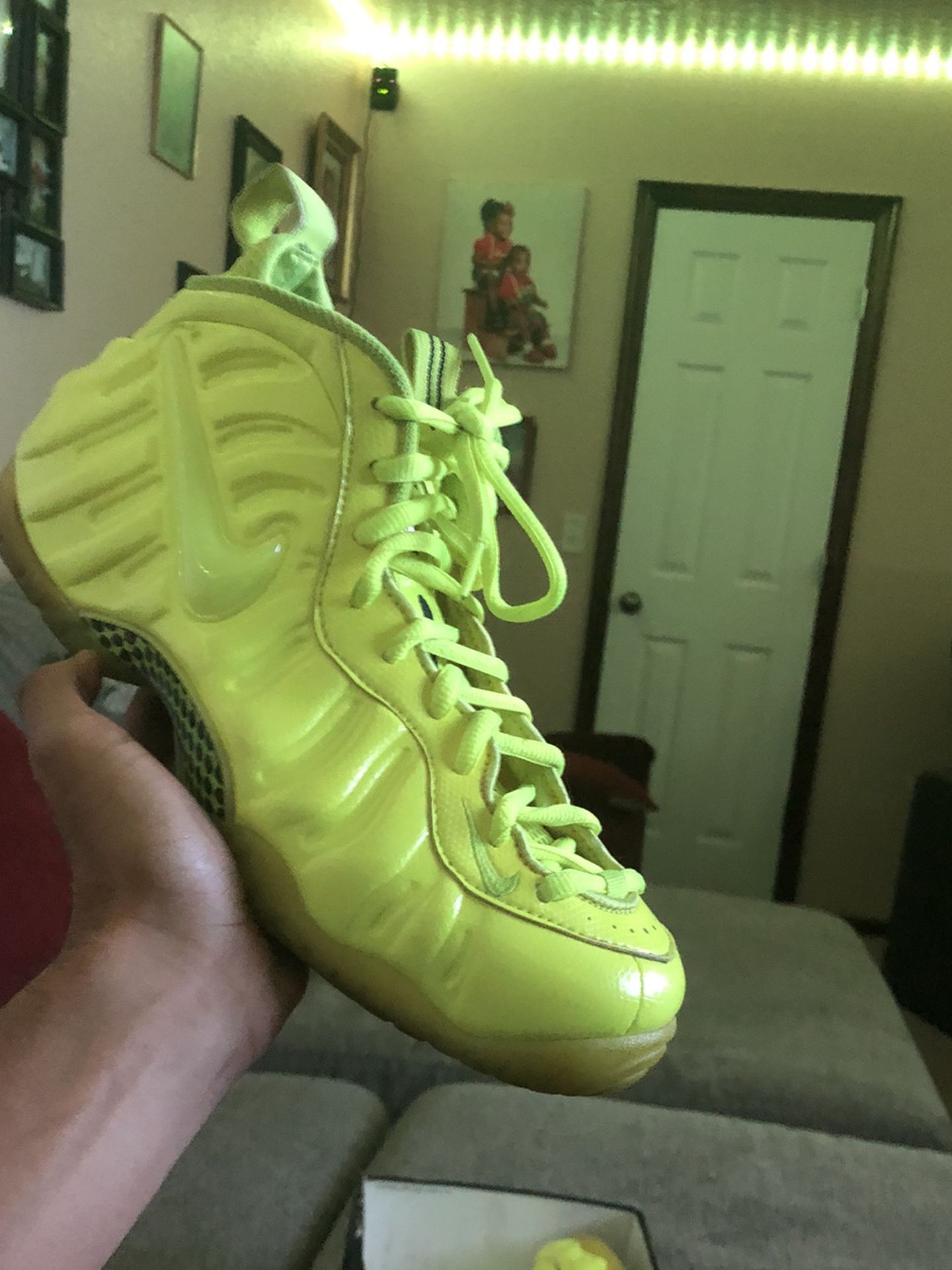 Nike Air Foamposite Pro “Volt”