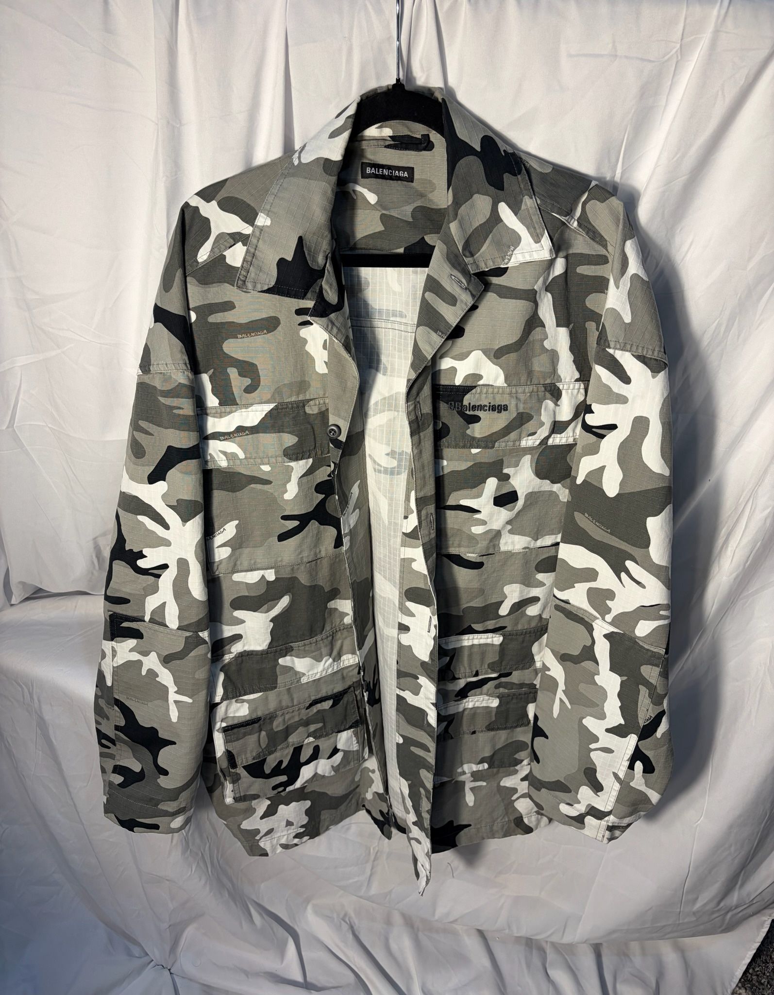 BALENCIAGA Camouflage-print Cargo Shirt Jacket In Grey