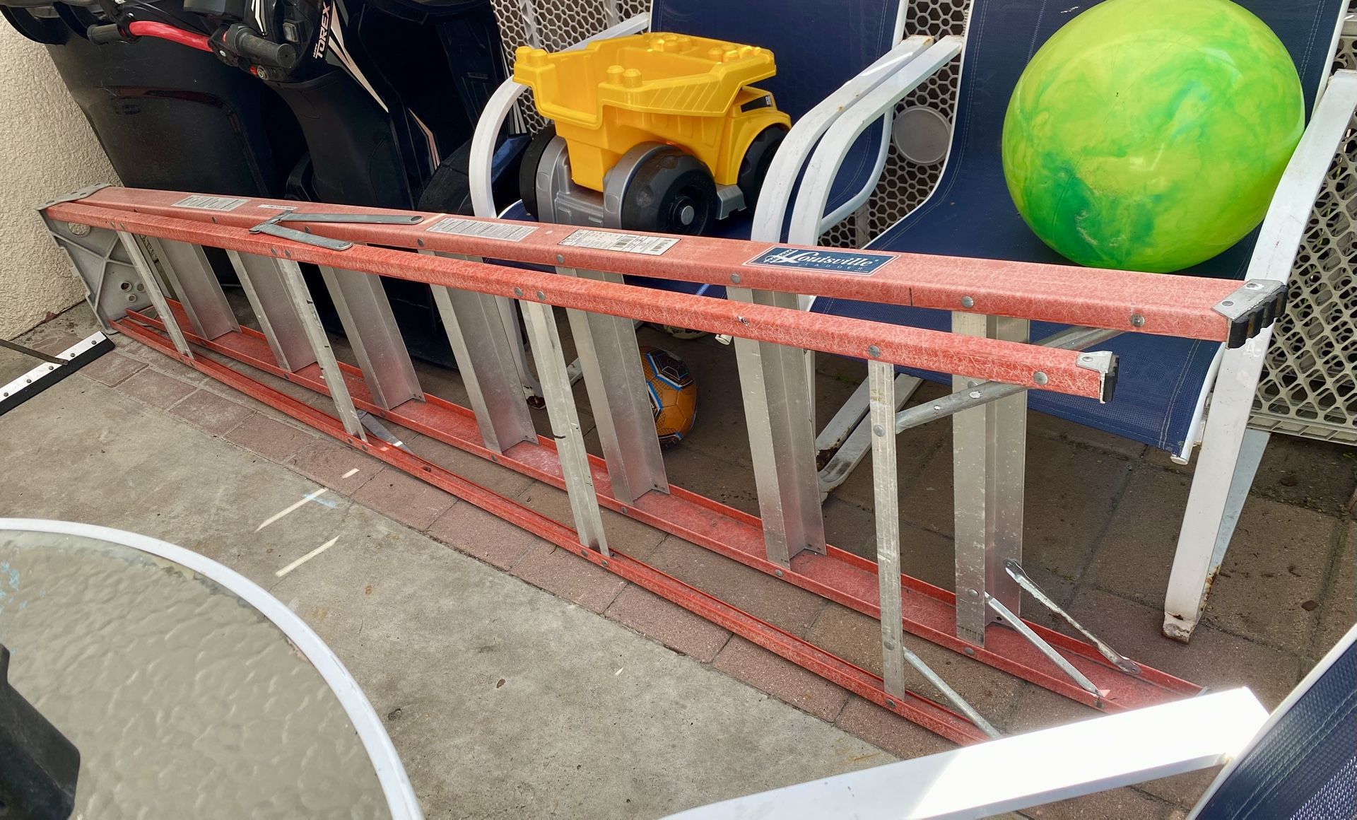 Luisville 8 Ft Ladder