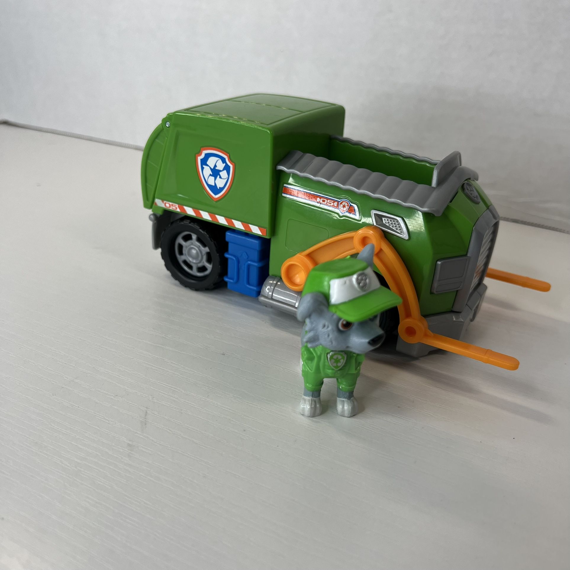Paw Patrol Recycling Truck Vehicle With Small Rocky Figure