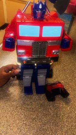 Transformers-Optimus prime transformer