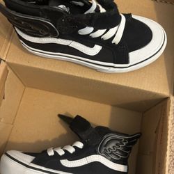 Flying Sk8-hi Vans