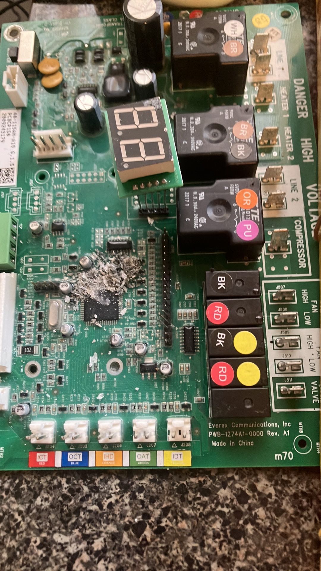 Looking To Recycle Old Computers ?Electronics, Flip Phones, Computers Boards