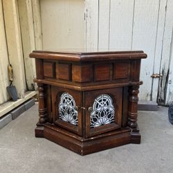 Cherry Wood Finish End Table 