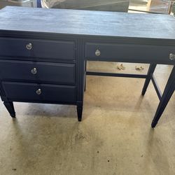 Wood desk with 3 drawers