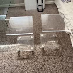 2 Tables With Wheels