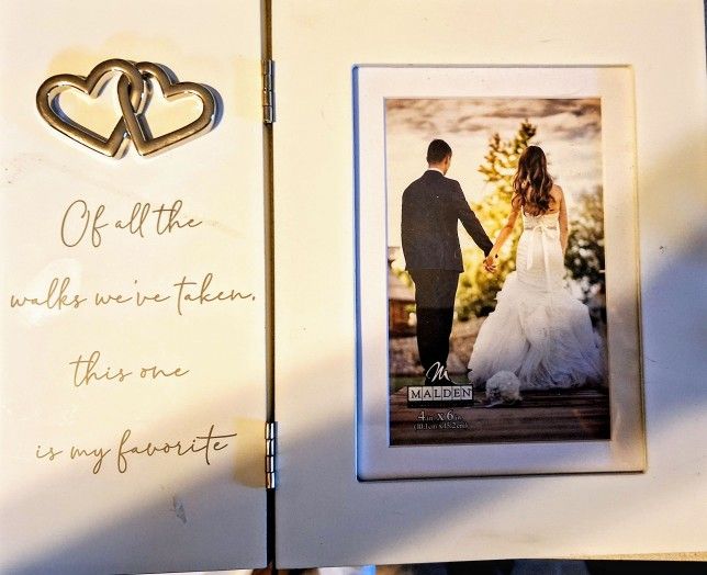 Just MARRIED PICTURE FRAME