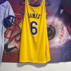 LeBron Jersey 