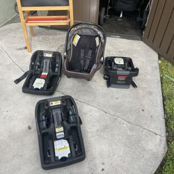 Grace Click It Car Seat With Extra Bases