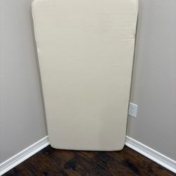 Colgate Eco Classica III crib mattress and 2 mattress covers