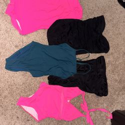 Women’s Small One Pieces 