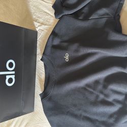 Alo Brand New Sweater Crop Top