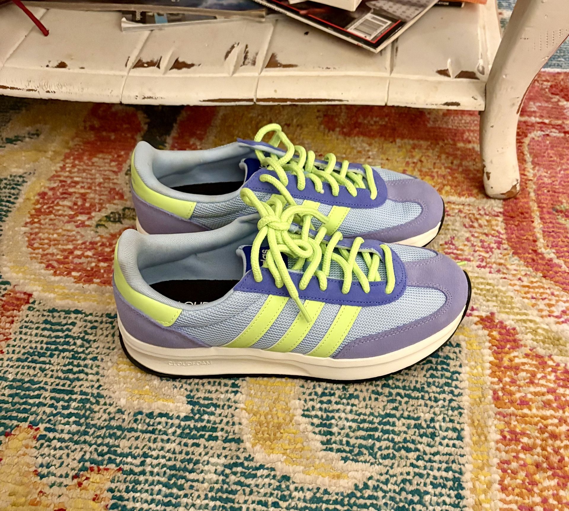 Women’s Adidas Size 8