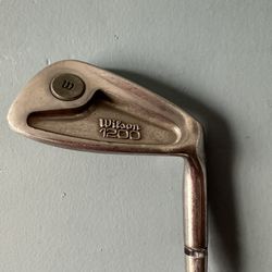 Wilson 1200 - 8 Golf Club. R/H Golf Club