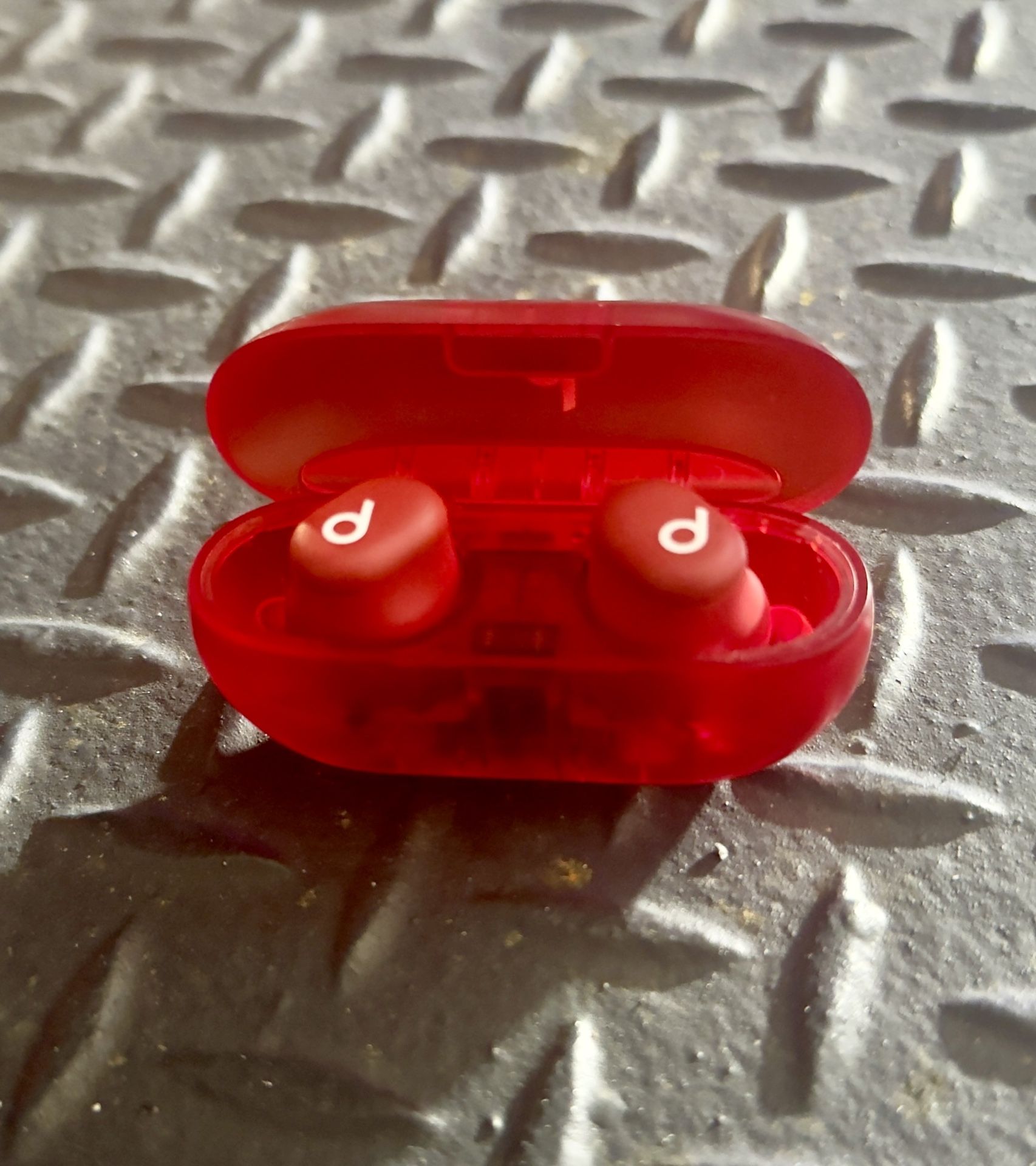 Beats Solo Buds *RED* Open Box-like New Condition