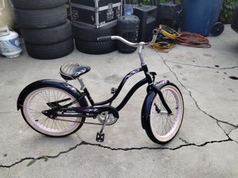 A Little Betty Beach Cruiser