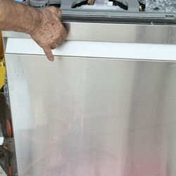 Dishwasher 