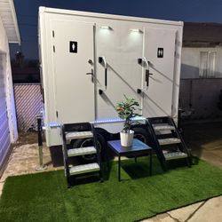 Super Nice Portable Luxury Restrooms