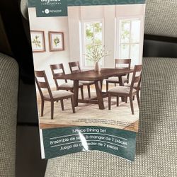 Dining table set