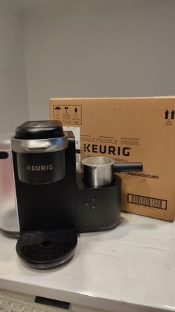 Move out DISCOUNT Rarely used like new Keurig coffee machine with frother. Original price $190