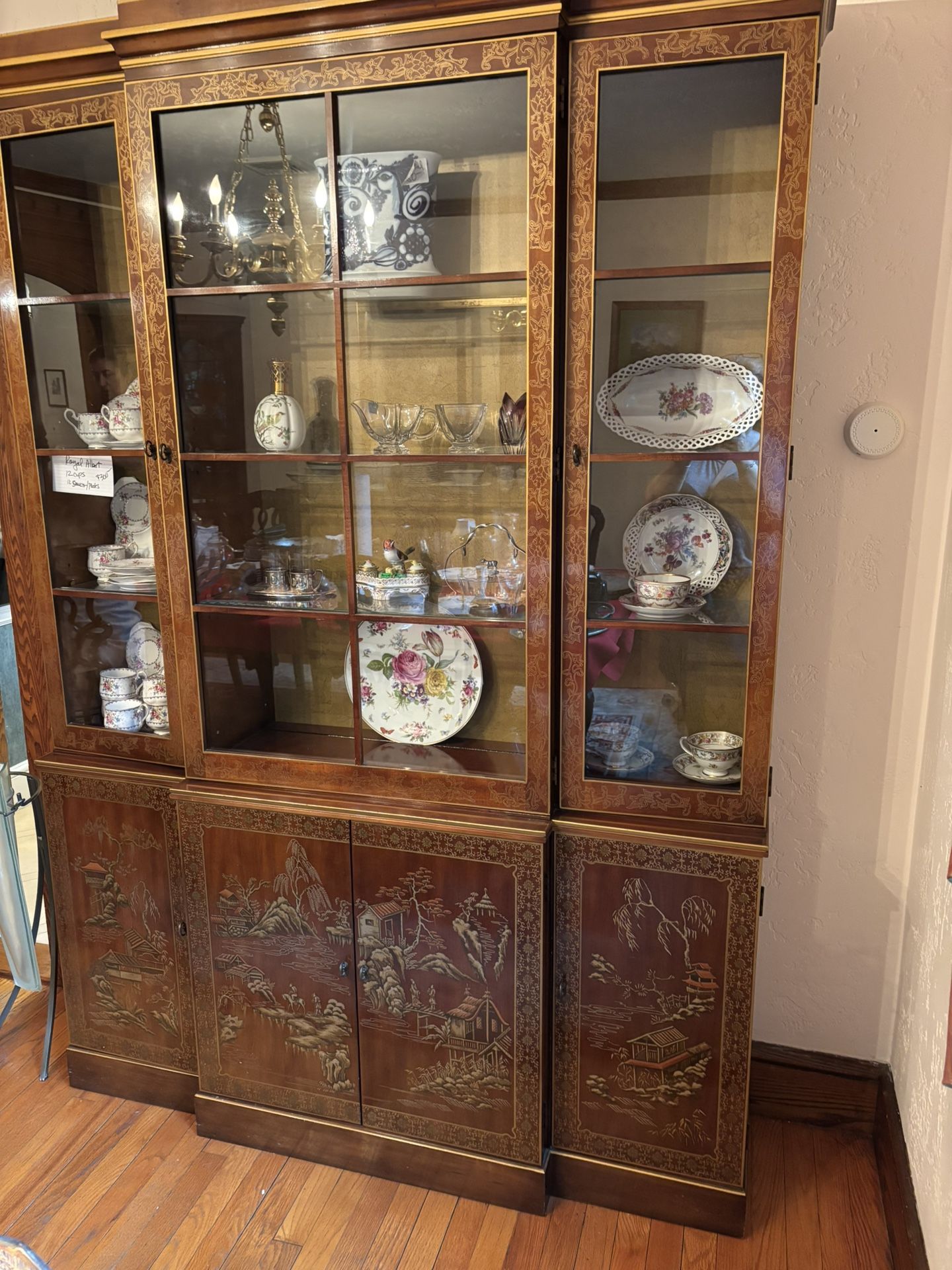 Vintage Asian Petite China Cabinet / Curio Fits Anywhere !