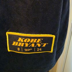 Kobe Dodgers night giveaway jersey XL