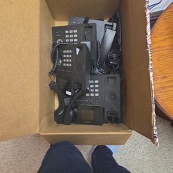 9 Working Desktop Phones