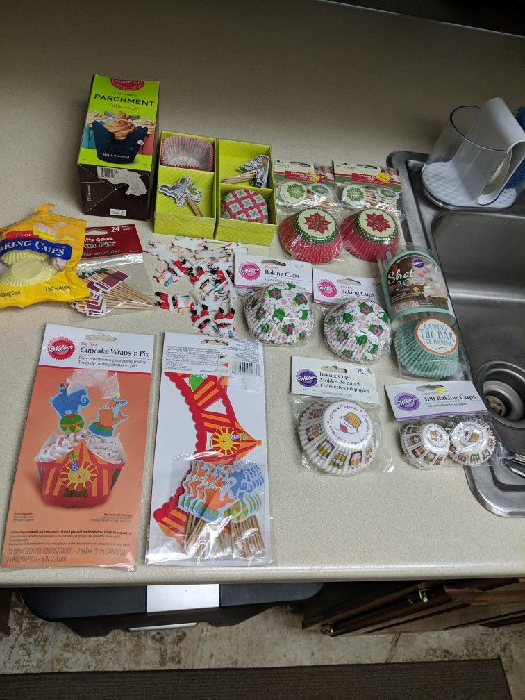Cupcake Papers/Picks And Wraps