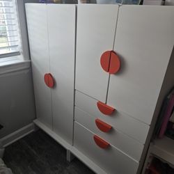 Kids Armoire 
