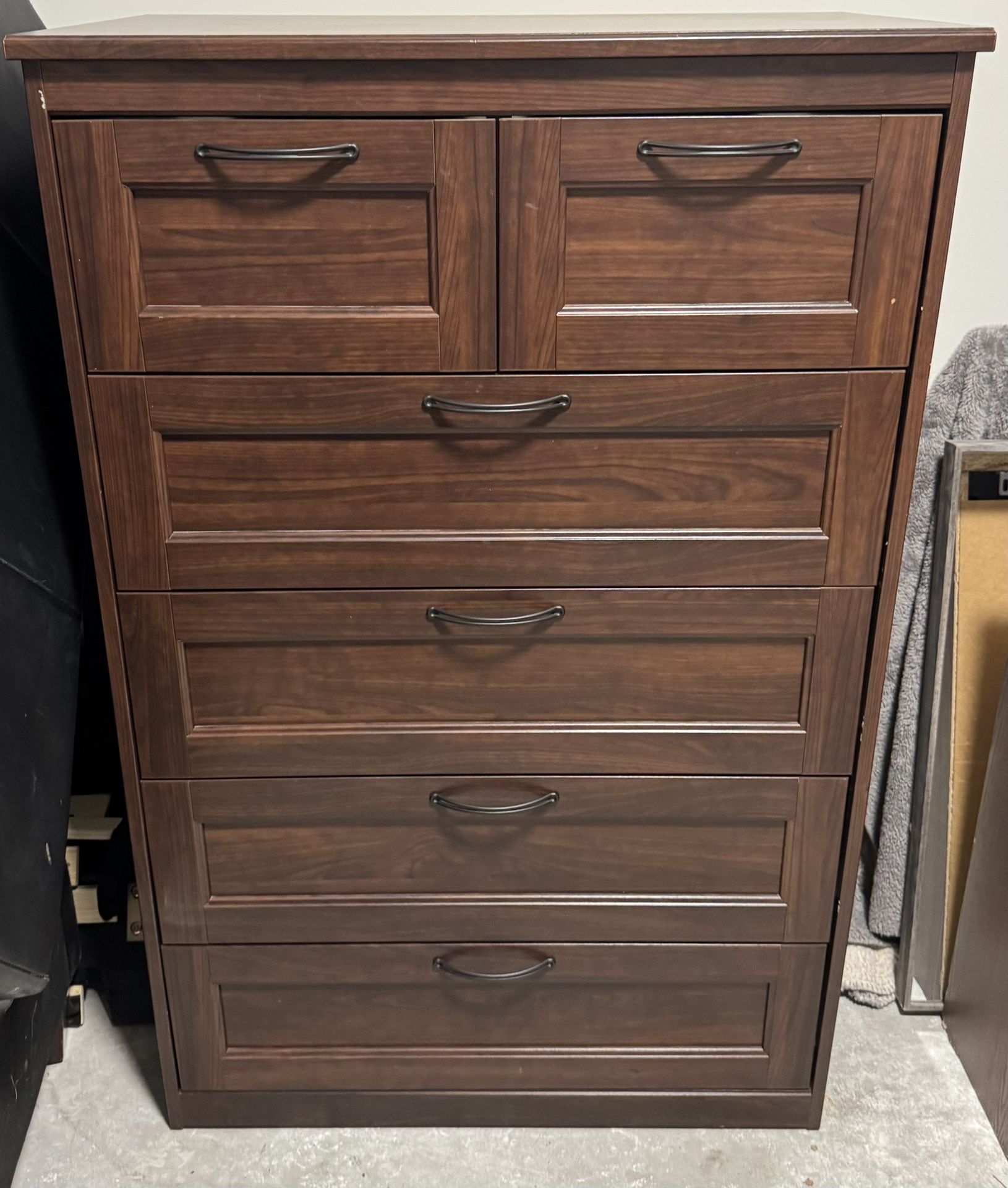 6-Drawer Dresser – Dark Wood Finish (32.1/4”W × 49.5/8” H)