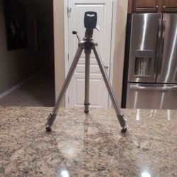 Vivitar Tripod