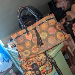 OLDER VINTAGE DOONEY AND BOURKE