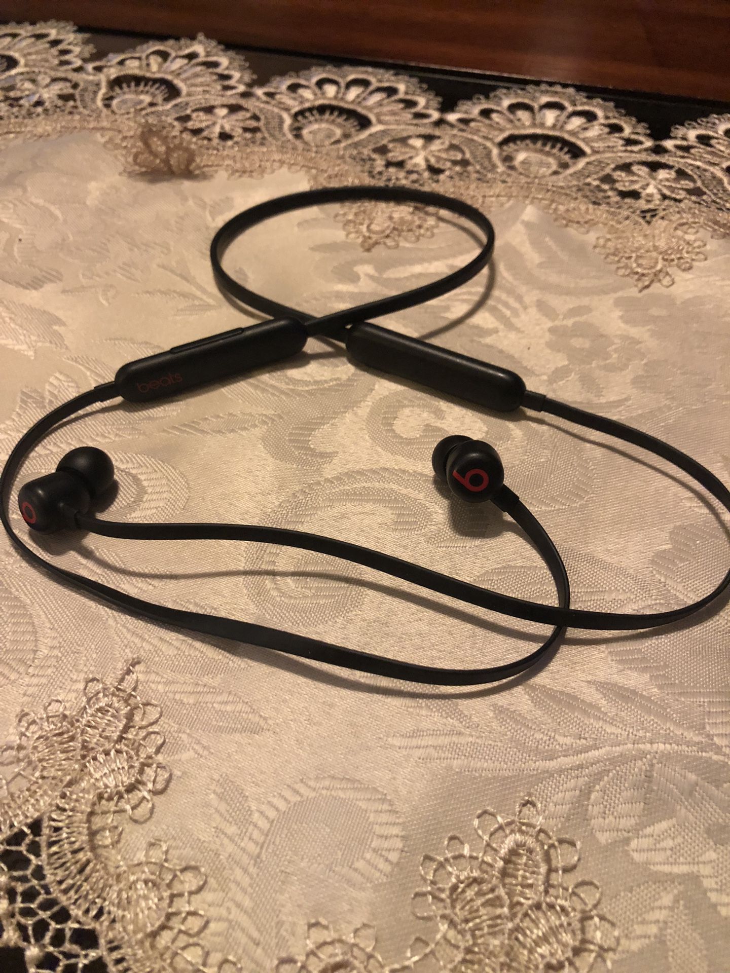 Beats Flex All-Day Bluetooth Wireless Earphones Model number A2295 Black