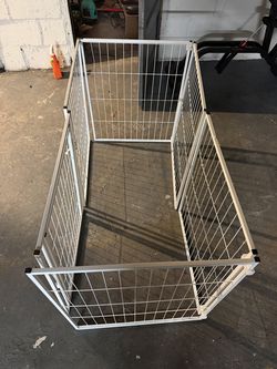White Metal Playpen / Exercise Pen